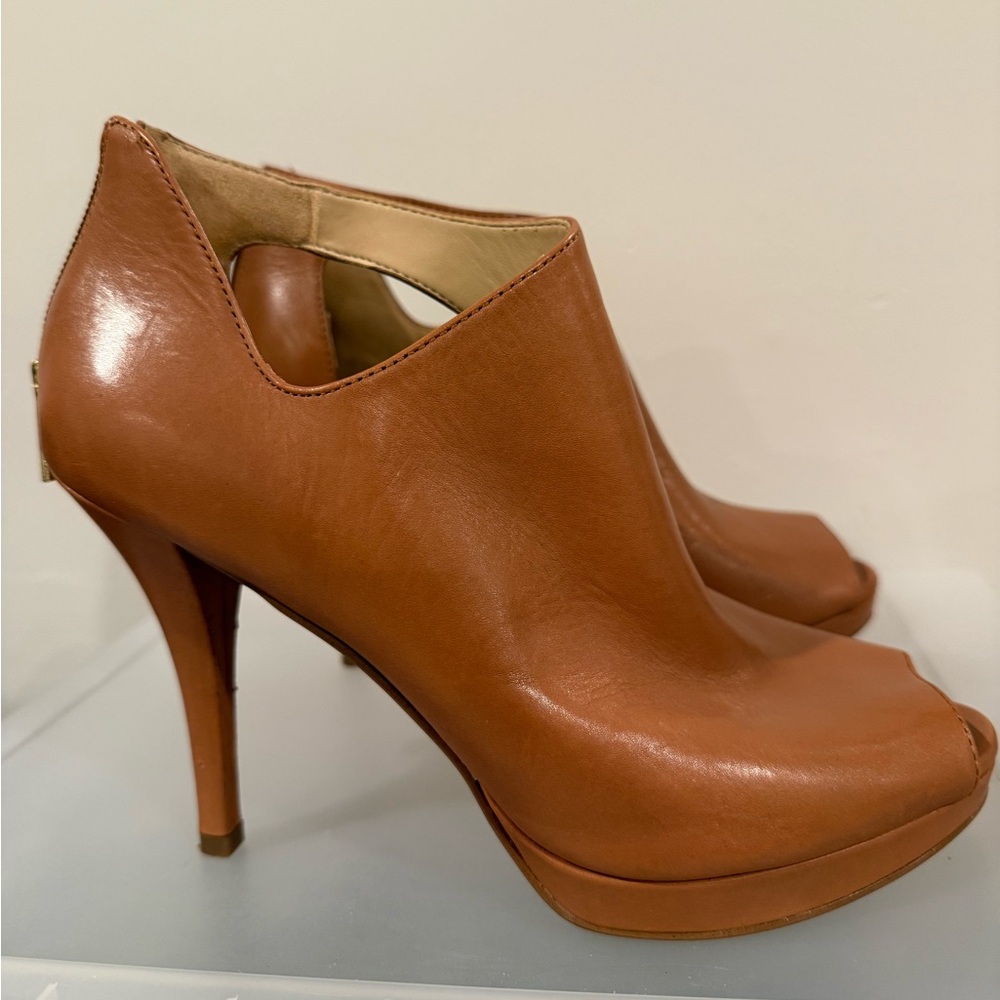 Elegant Brown Peep-Toe Heels